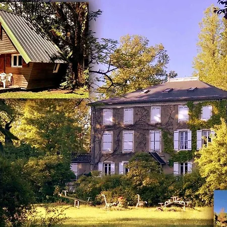 Dans Le Parc D'un Manoir Du Xixeme