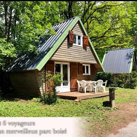 Dans Le Parc D'un Manoir Du Xixeme Dağ evi Angles (Midi-Pyrenees)